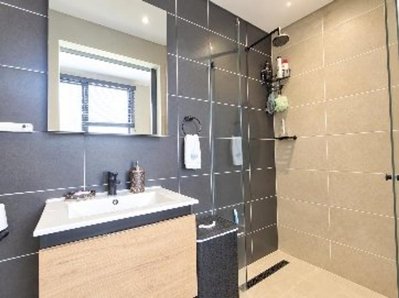 1 Bedroom Property for Sale in La Lucia KwaZulu-Natal
