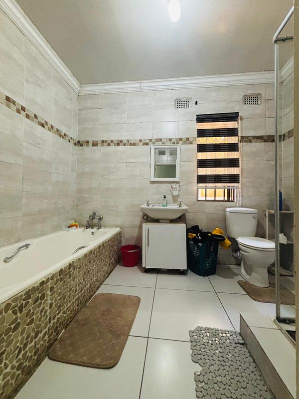 4 Bedroom Property for Sale in Westville KwaZulu-Natal
