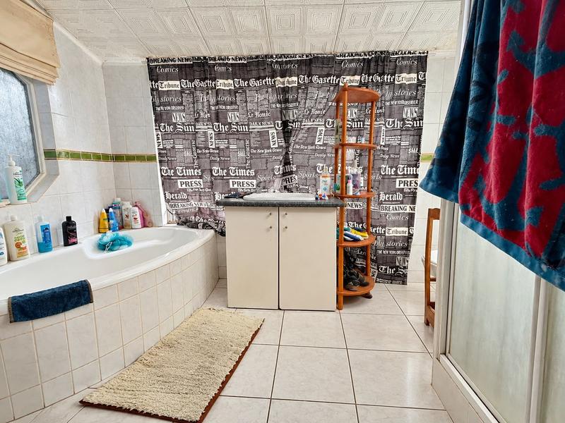 3 Bedroom Property for Sale in Margate KwaZulu-Natal