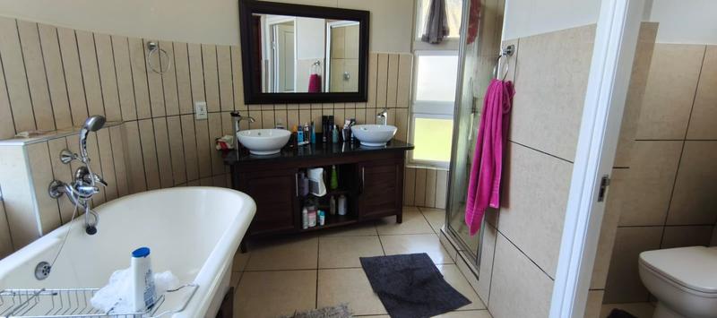 3 Bedroom Property for Sale in Margate KwaZulu-Natal