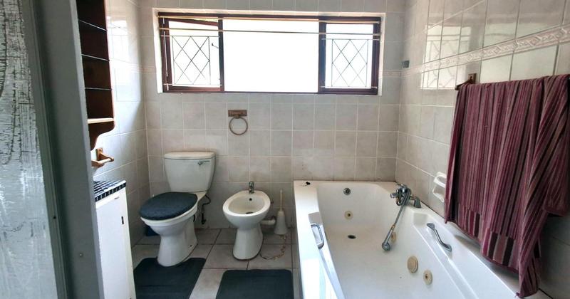 3 Bedroom Property for Sale in Sunwich Port KwaZulu-Natal