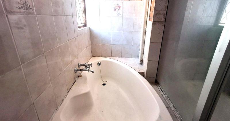 3 Bedroom Property for Sale in Sunwich Port KwaZulu-Natal