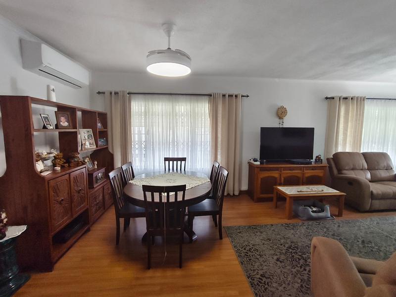 3 Bedroom Property for Sale in Uvongo KwaZulu-Natal