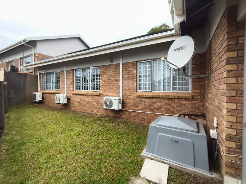 3 Bedroom Property for Sale in Uvongo KwaZulu-Natal
