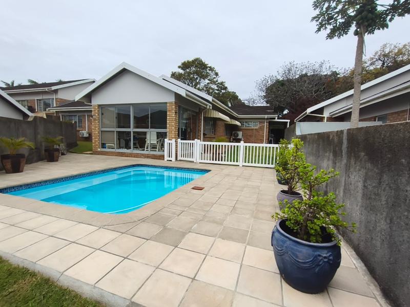 3 Bedroom Property for Sale in Uvongo KwaZulu-Natal