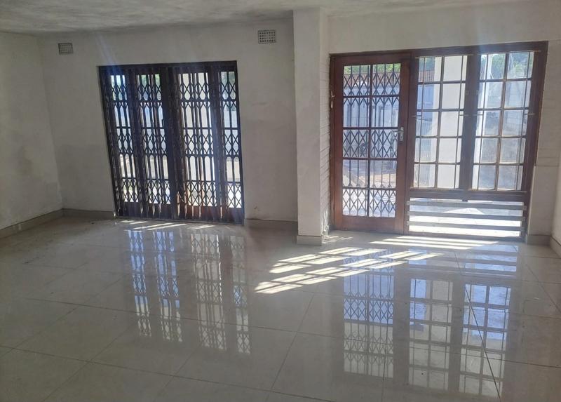 To Let 3 Bedroom Property for Rent in Sherwood KwaZulu-Natal