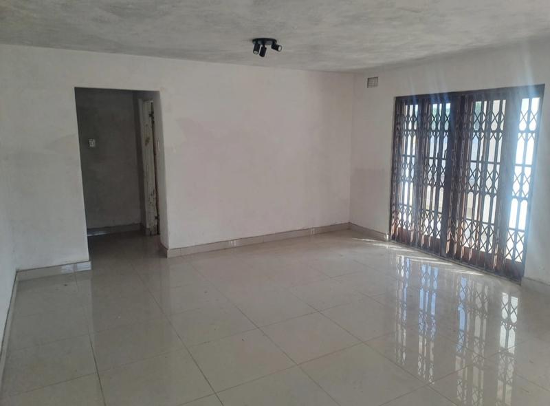 To Let 3 Bedroom Property for Rent in Sherwood KwaZulu-Natal