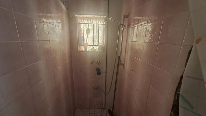 1 Bedroom Property for Sale in Overport KwaZulu-Natal