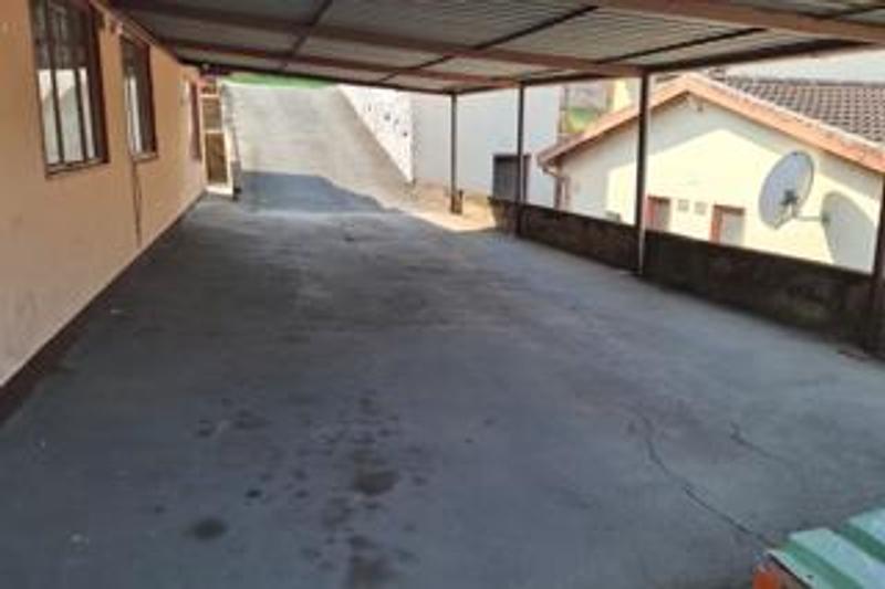 5 Bedroom Property for Sale in Crossmoor KwaZulu-Natal