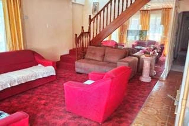5 Bedroom Property for Sale in Crossmoor KwaZulu-Natal