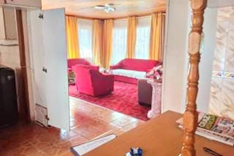 5 Bedroom Property for Sale in Crossmoor KwaZulu-Natal