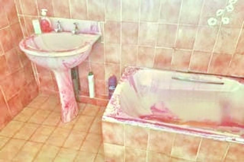 5 Bedroom Property for Sale in Crossmoor KwaZulu-Natal
