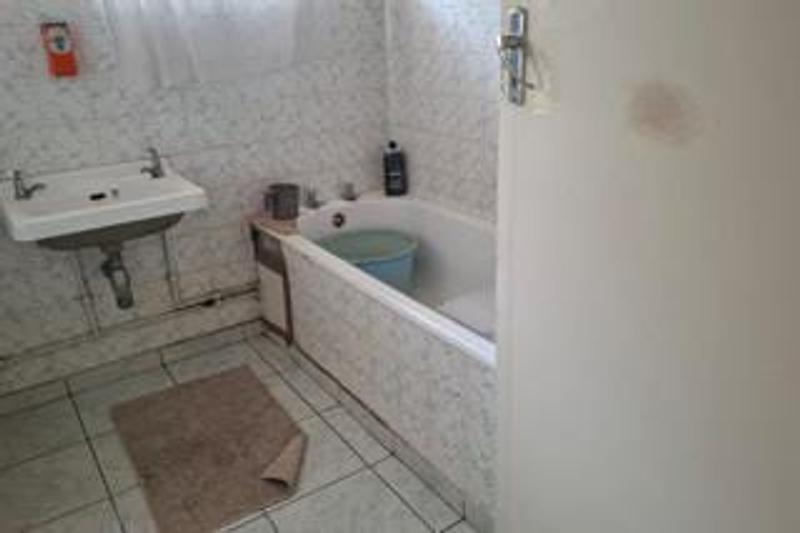 5 Bedroom Property for Sale in Crossmoor KwaZulu-Natal