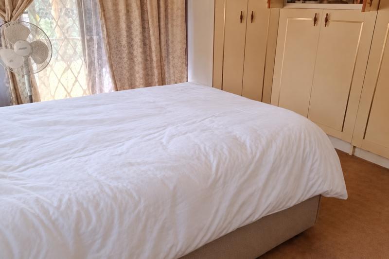 5 Bedroom Property for Sale in Crossmoor KwaZulu-Natal