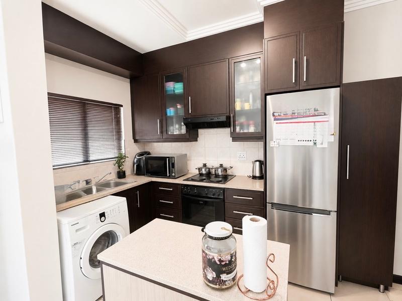 To Let 1 Bedroom Property for Rent in New Town Centre KwaZulu-Natal