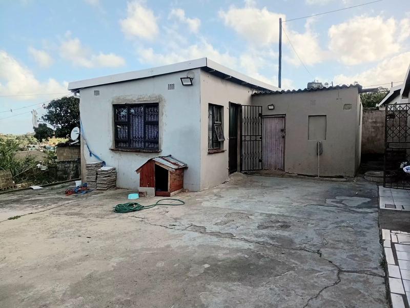 4 Bedroom Property for Sale in Umlazi KwaZulu-Natal