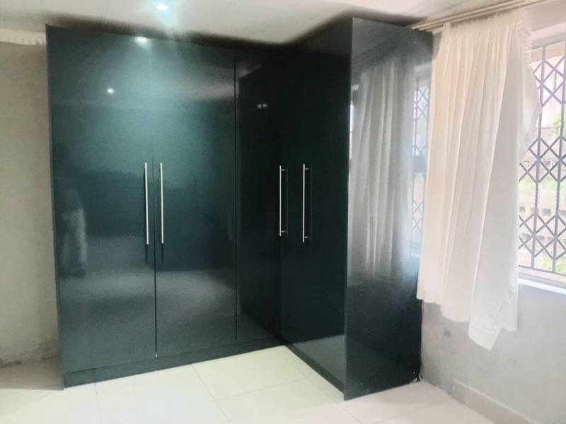 4 Bedroom Property for Sale in Umlazi KwaZulu-Natal