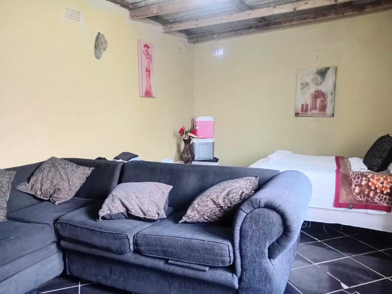 4 Bedroom Property for Sale in Umlazi KwaZulu-Natal