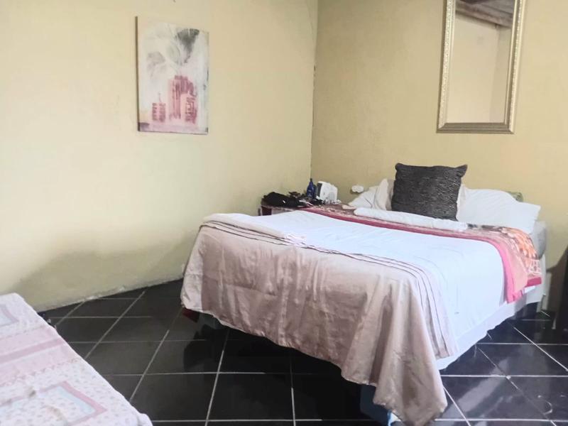 4 Bedroom Property for Sale in Umlazi KwaZulu-Natal