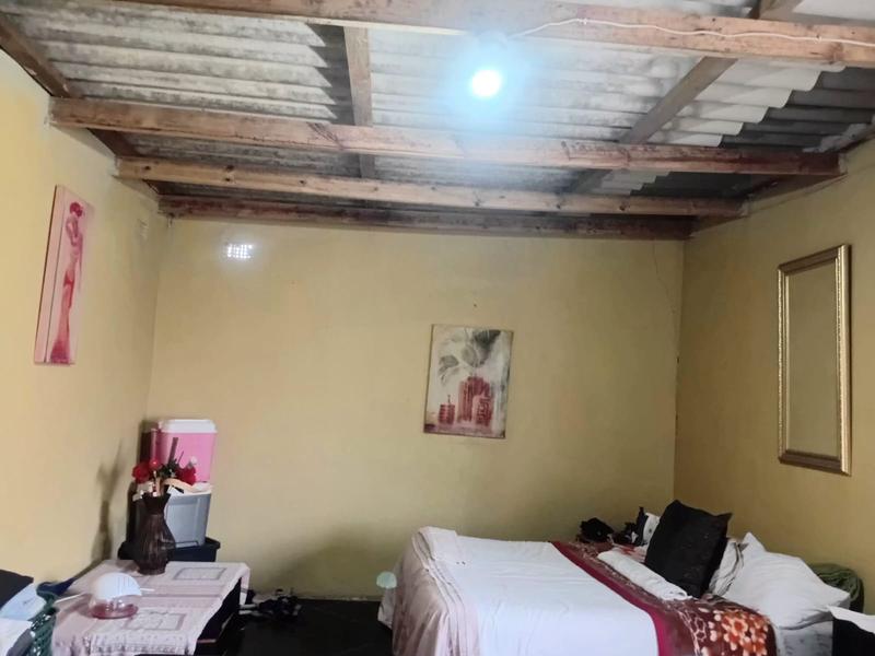 4 Bedroom Property for Sale in Umlazi KwaZulu-Natal