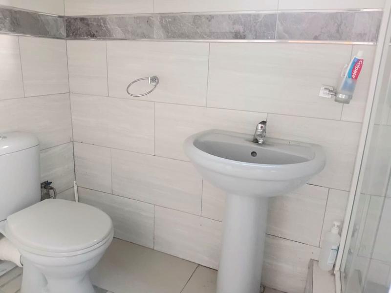 4 Bedroom Property for Sale in Umlazi KwaZulu-Natal
