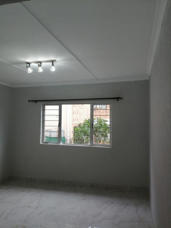 To Let 2 Bedroom Property for Rent in Overport KwaZulu-Natal