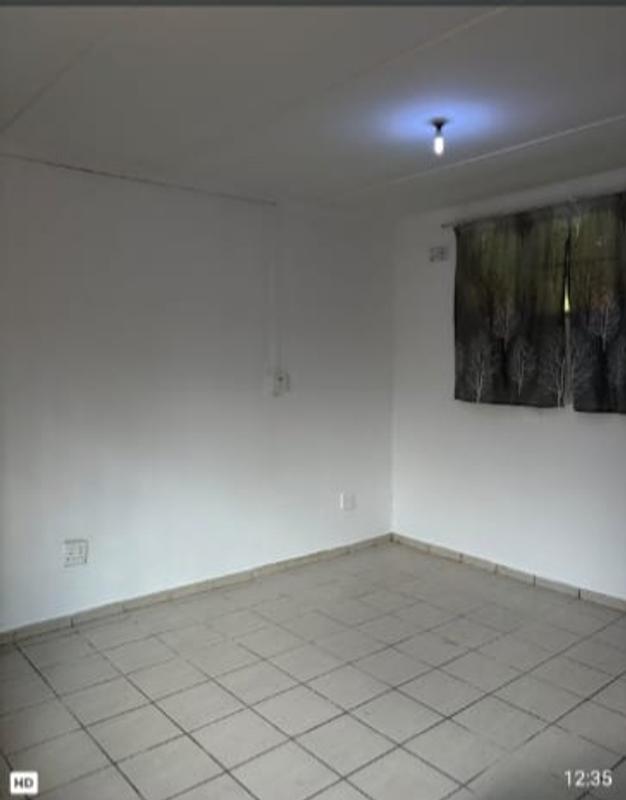 To Let 1 Bedroom Property for Rent in Springfield KwaZulu-Natal