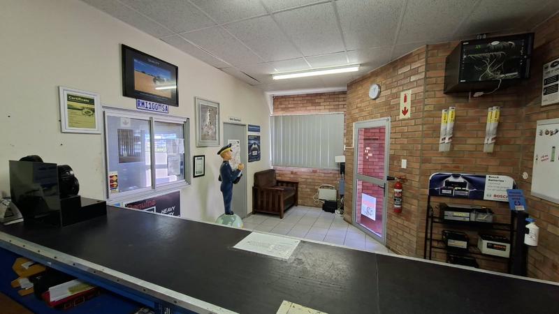 To Let Commercial Property for Rent in Alton KwaZulu-Natal