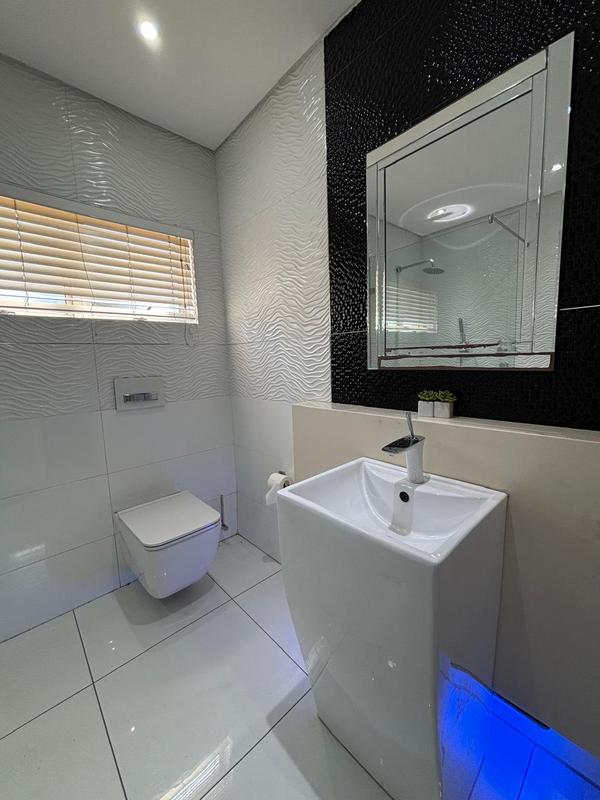 4 Bedroom Property for Sale in Reservoir Hills KwaZulu-Natal