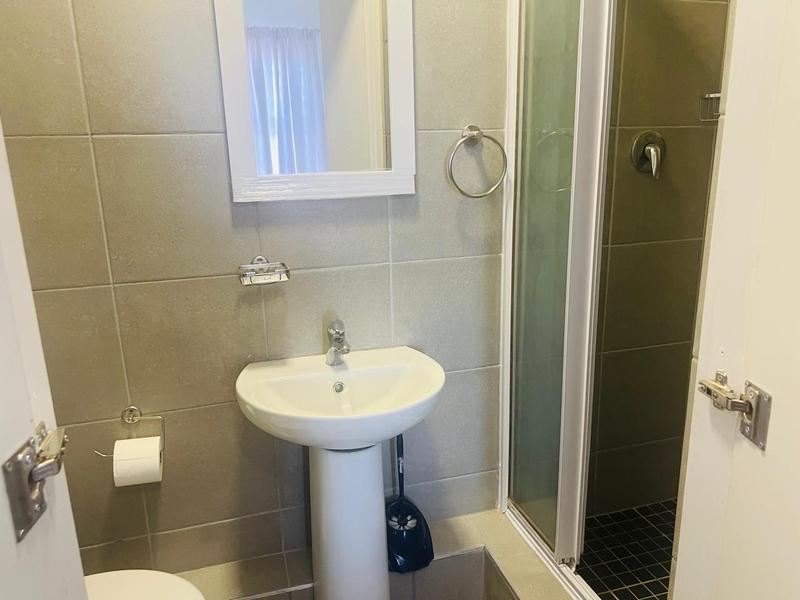 To Let 2 Bedroom Property for Rent in Umhlanga Ridge KwaZulu-Natal