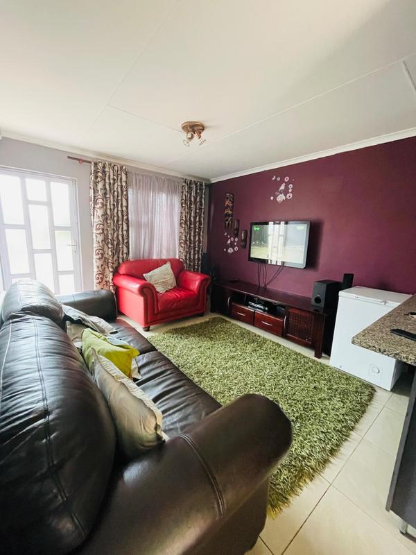 To Let 3 Bedroom Property for Rent in Montclair KwaZulu-Natal