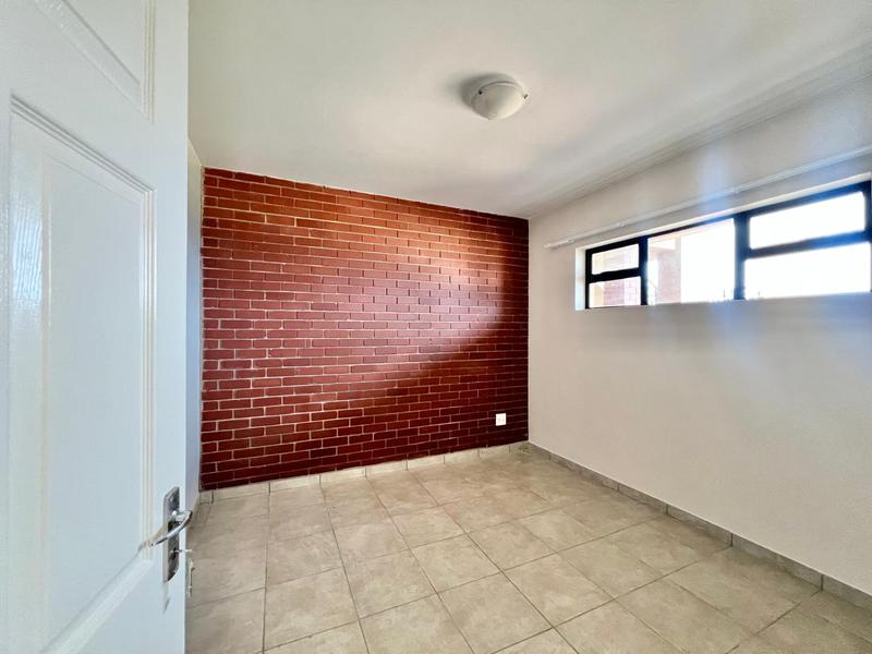 1 Bedroom Property for Sale in Bishopstowe KwaZulu-Natal