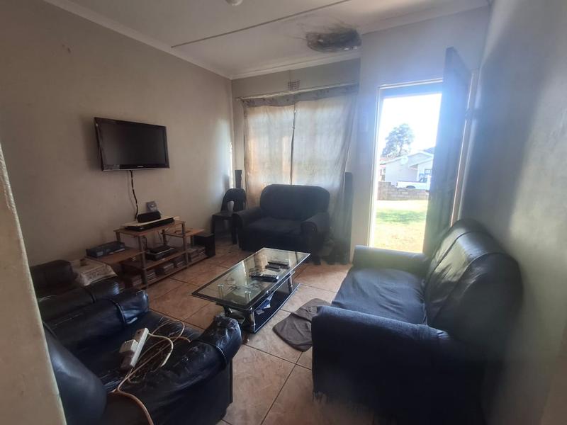 2 Bedroom Property for Sale in Empangeni Central KwaZulu-Natal
