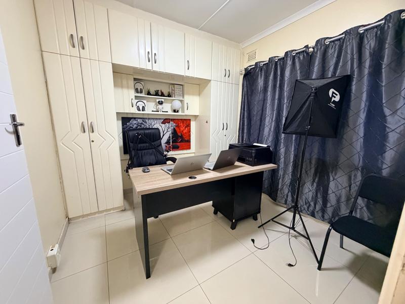 To Let 2 Bedroom Property for Rent in Reservoir Hills KwaZulu-Natal