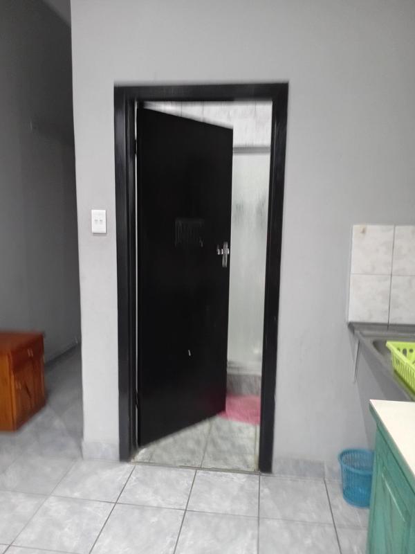 To Let 1 Bedroom Property for Rent in Fynnland KwaZulu-Natal