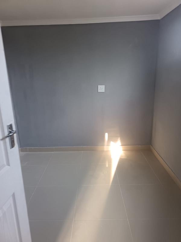 To Let 2 Bedroom Property for Rent in Wentworth KwaZulu-Natal
