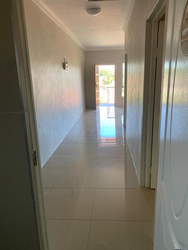 To Let 2 Bedroom Property for Rent in Malvern KwaZulu-Natal