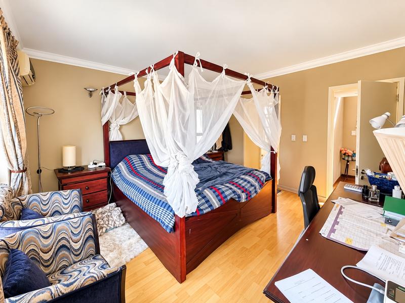 To Let 5 Bedroom Property for Rent in Umhlanga KwaZulu-Natal
