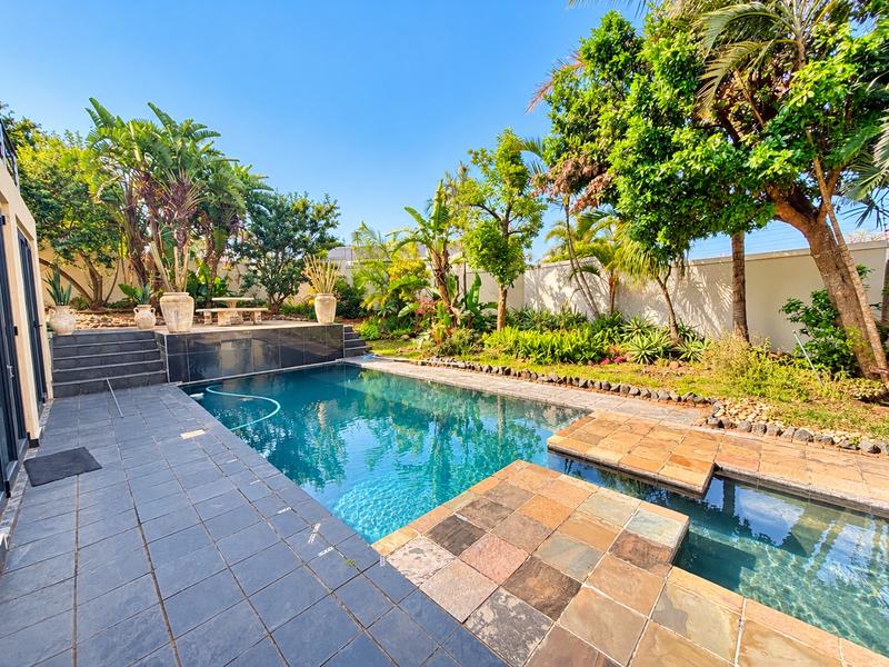 To Let 5 Bedroom Property for Rent in Umhlanga KwaZulu-Natal