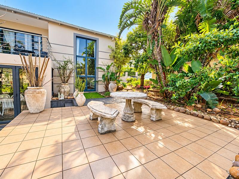 To Let 5 Bedroom Property for Rent in Umhlanga KwaZulu-Natal