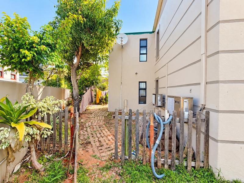 To Let 5 Bedroom Property for Rent in Umhlanga KwaZulu-Natal