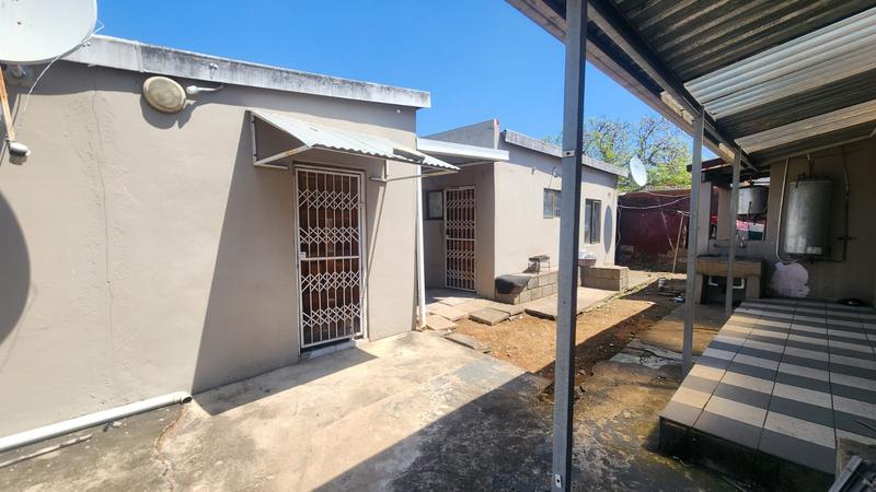 8 Bedroom Property for Sale in Bulwer KwaZulu-Natal