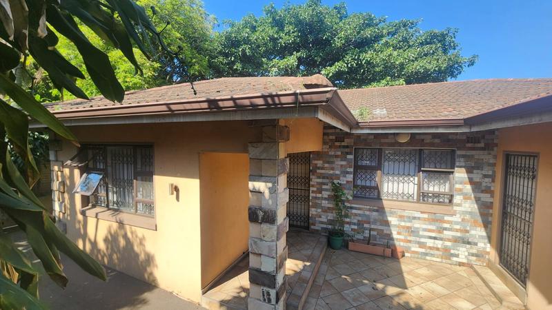 9 Bedroom Property for Sale in Umbilo KwaZulu-Natal