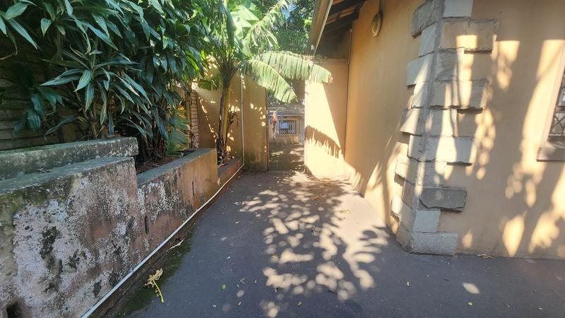 9 Bedroom Property for Sale in Umbilo KwaZulu-Natal