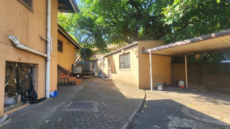 9 Bedroom Property for Sale in Umbilo KwaZulu-Natal