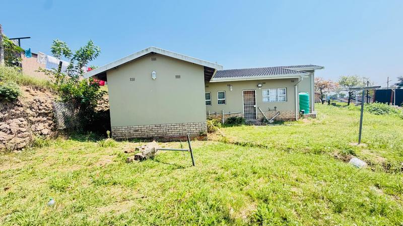4 Bedroom Property for Sale in Ntuzuma KwaZulu-Natal