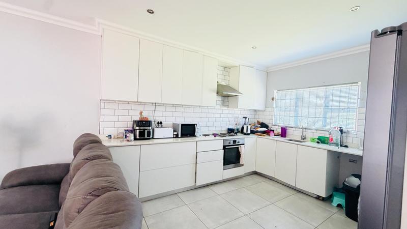4 Bedroom Property for Sale in Ntuzuma KwaZulu-Natal