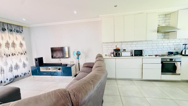 4 Bedroom Property for Sale in Ntuzuma KwaZulu-Natal