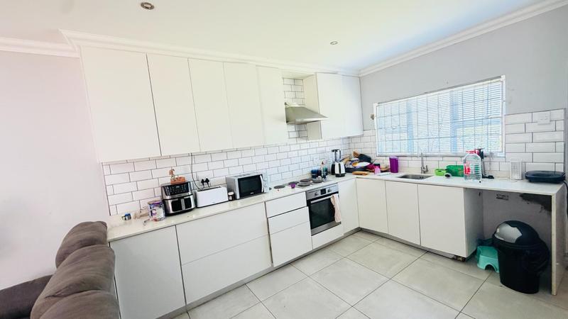 4 Bedroom Property for Sale in Ntuzuma KwaZulu-Natal