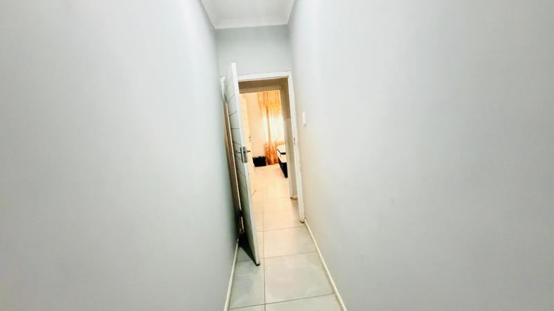 4 Bedroom Property for Sale in Ntuzuma KwaZulu-Natal